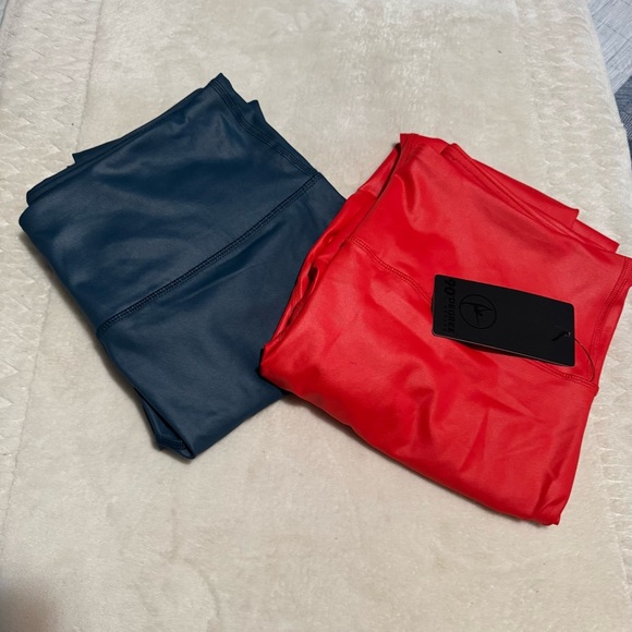 Bundle of 2- 90 Degree by Reflex Shiny Red & Blue Leggings. Size XL - Picture 6 of 6